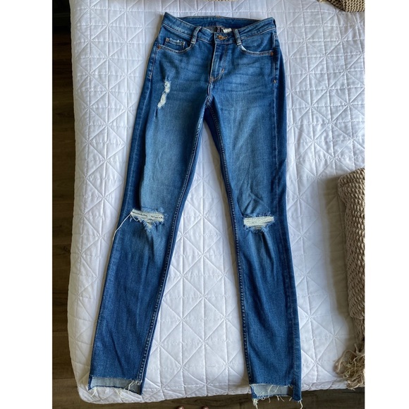 H&M Jeans - Picture 1 of 2